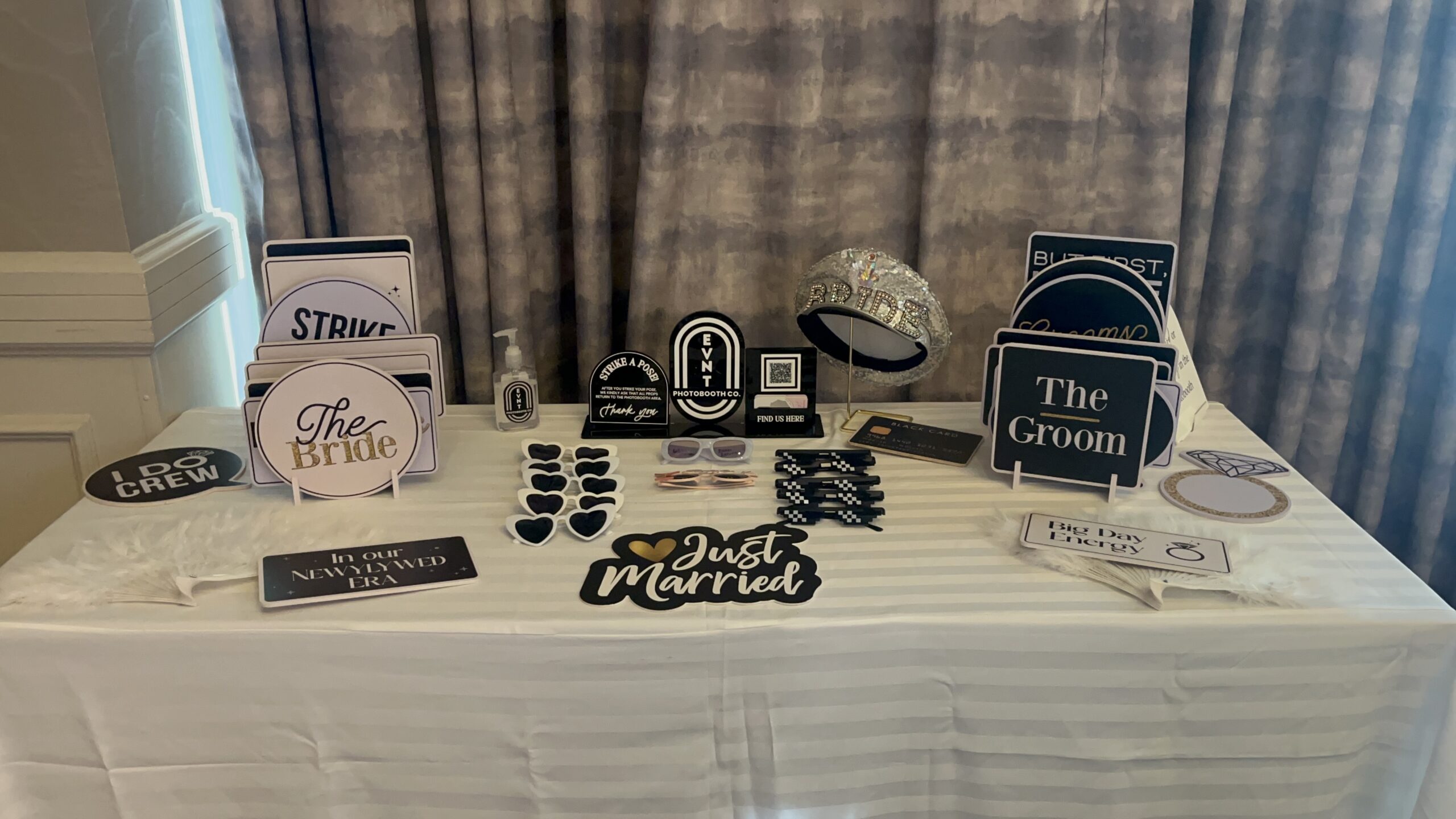 Grand Hyatt Tampa Bay Wedding Photo Booth Rental Wedding Props