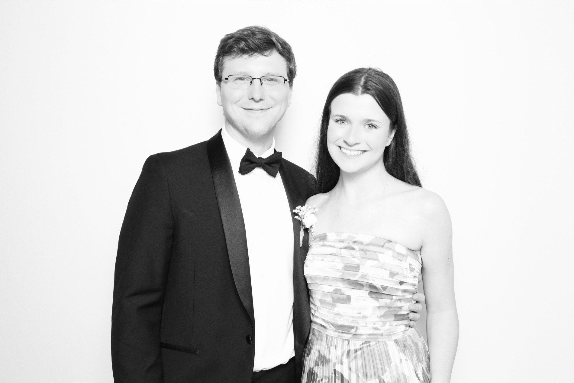 Wedding at Bella Cosa Weddings in Lake Wales, FL Glam Booth Photo Prints Wedding vendor