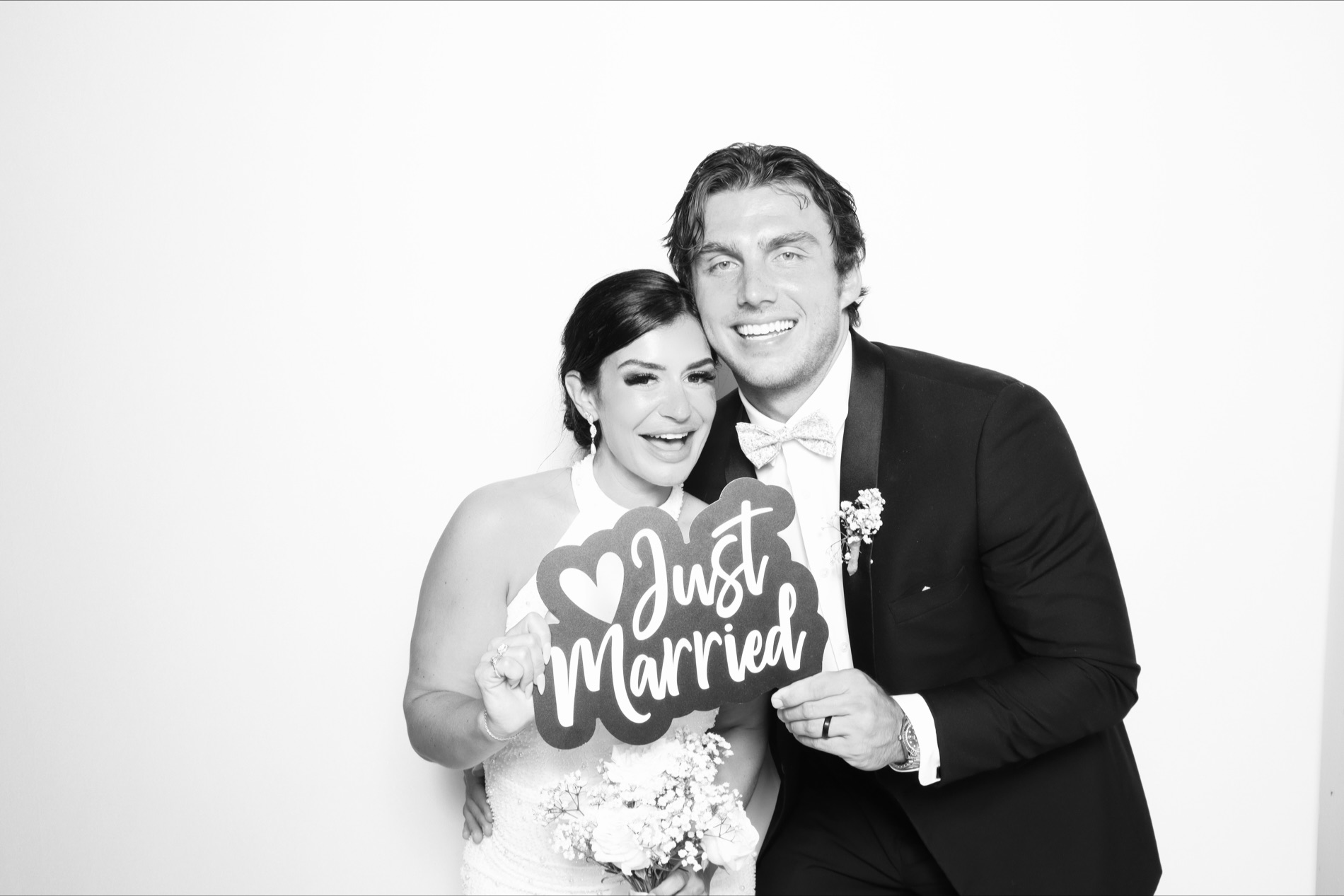 Wedding at Bella Cosa Weddings in Lake Wales, FL Glam Booth Photo Prints Wedding vendor