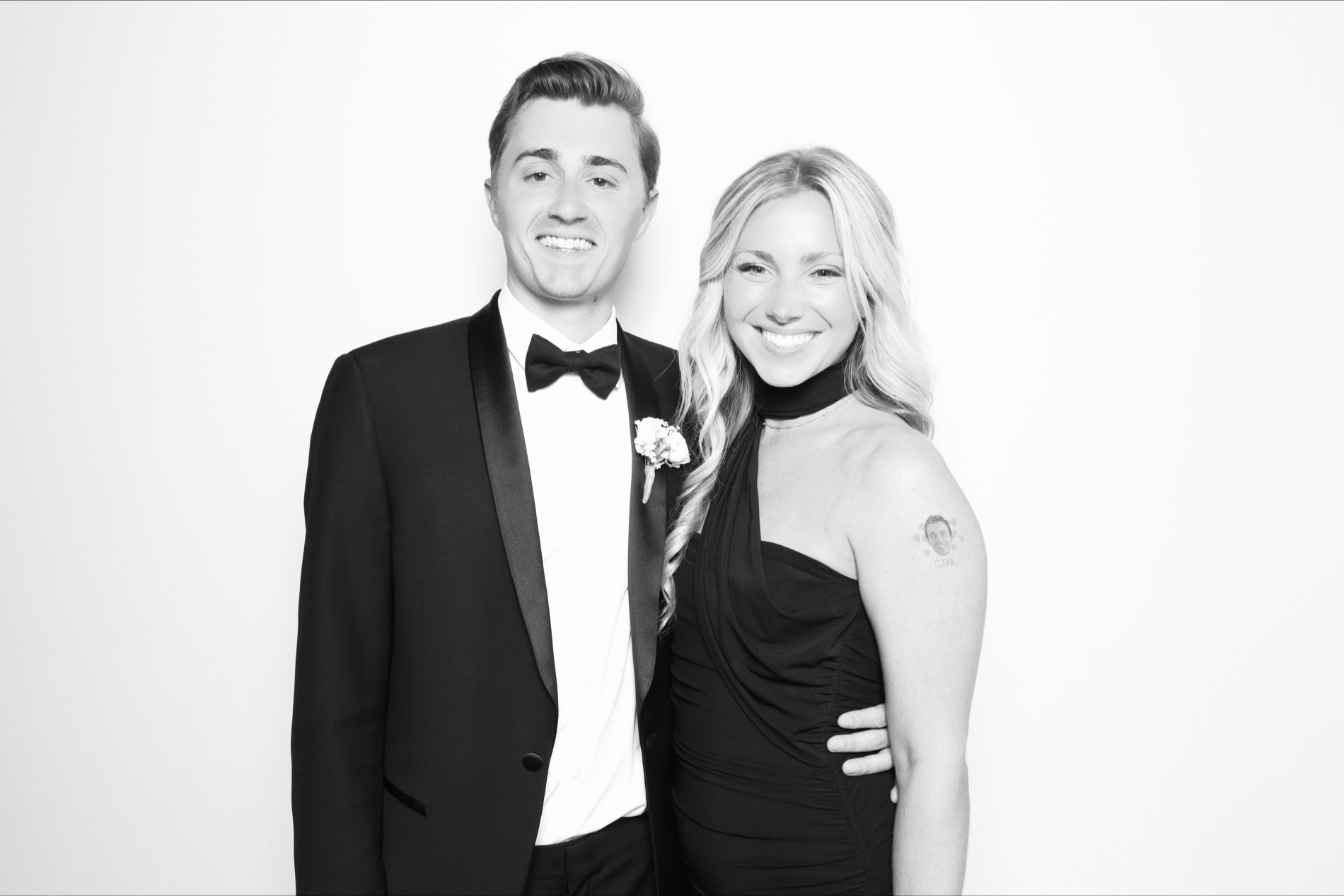 Wedding at Bella Cosa Weddings in Lake Wales, FL Glam Booth Photo Prints Wedding vendor