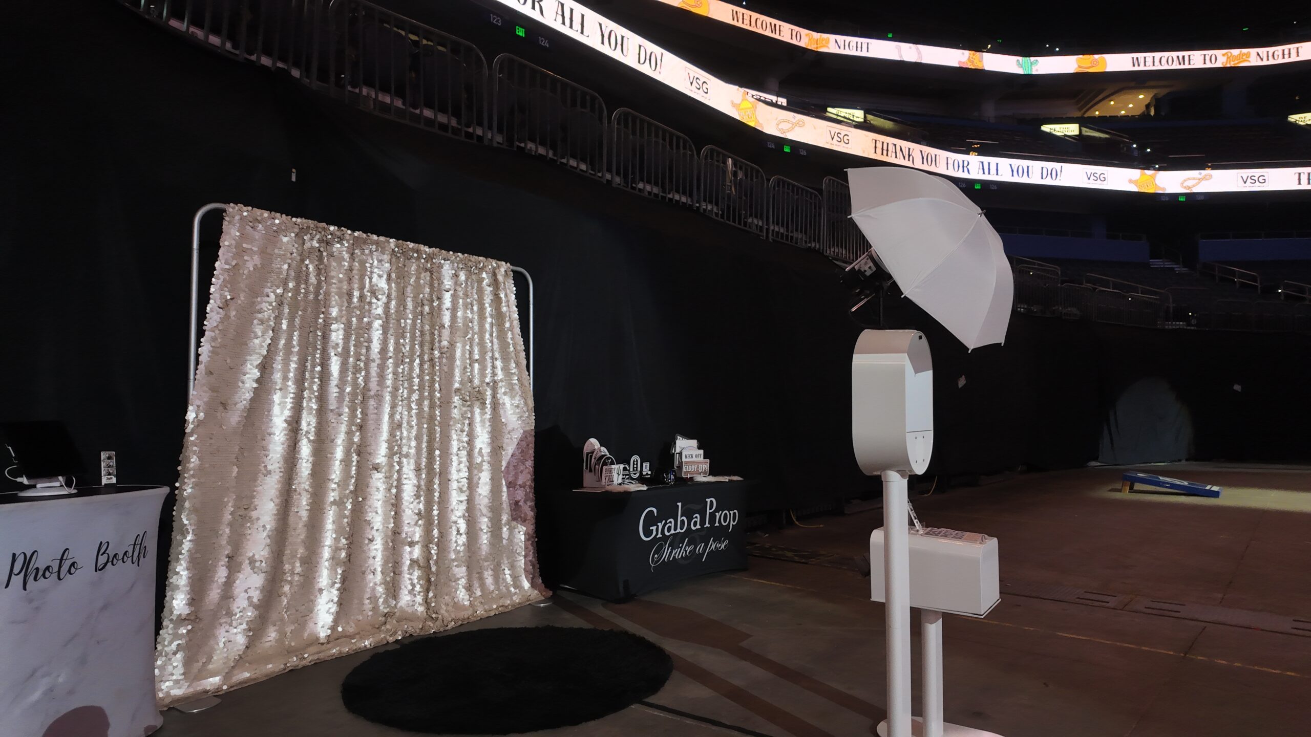 Tampa bay Photo Booth rental rodeo theme Amalie arena