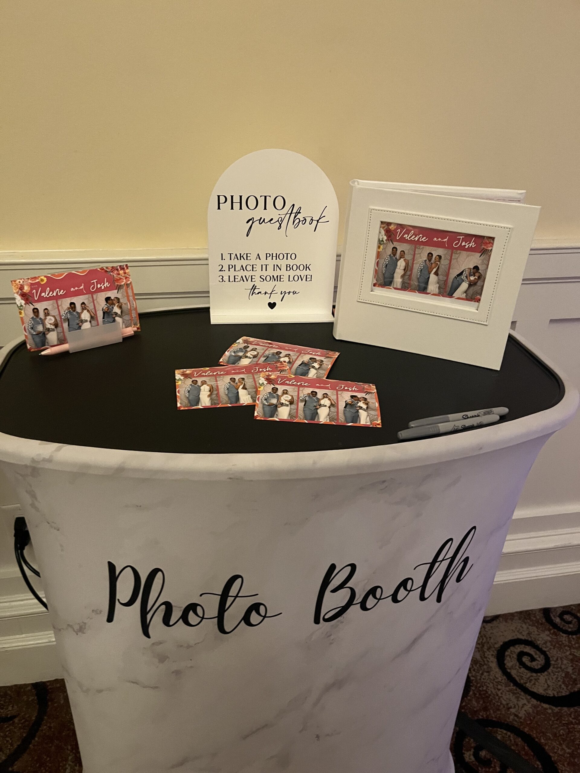 Tampa wedding photo booth guest