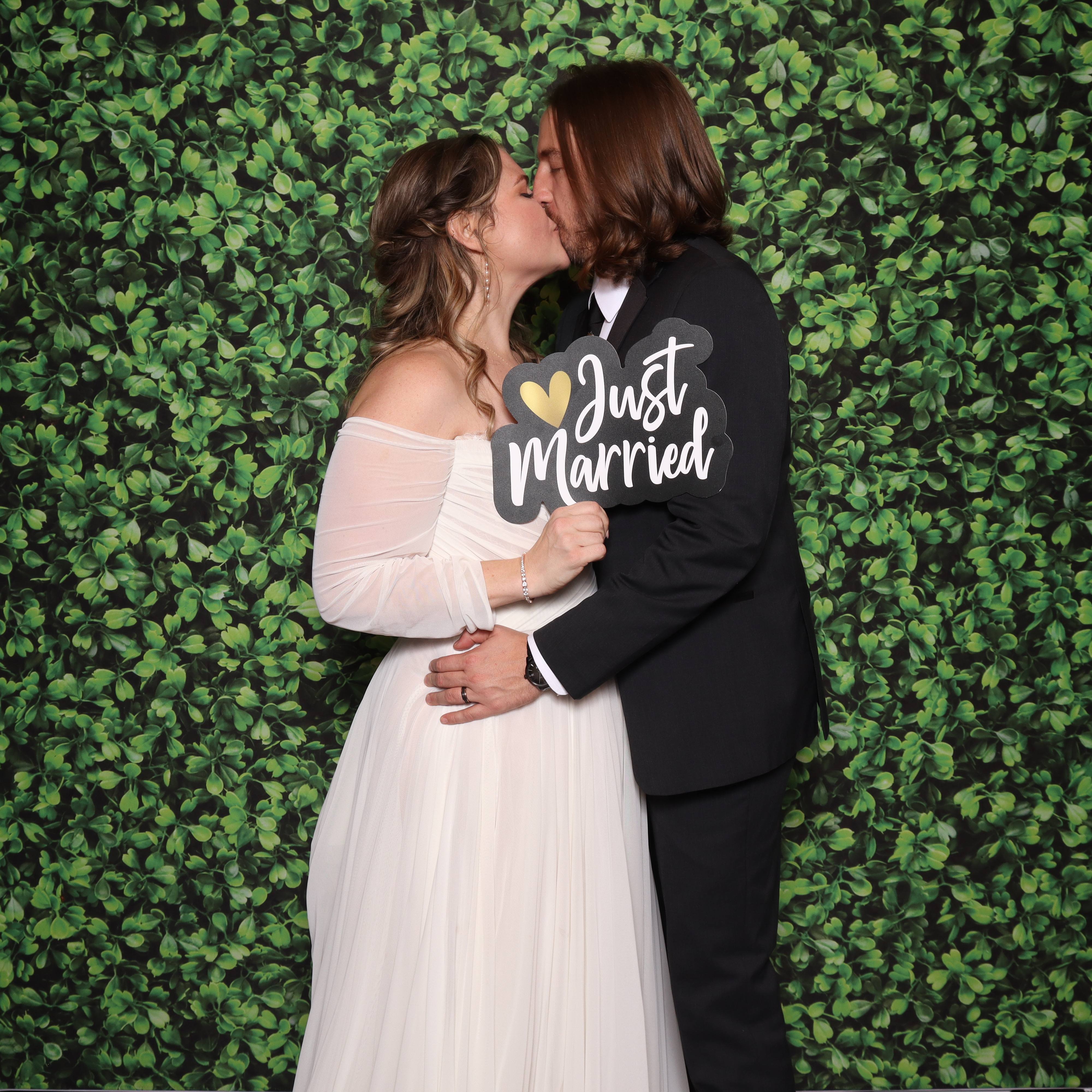 Green Hedge Backdrop Photo Booth Rental Tampa Soiree Estate Lutz