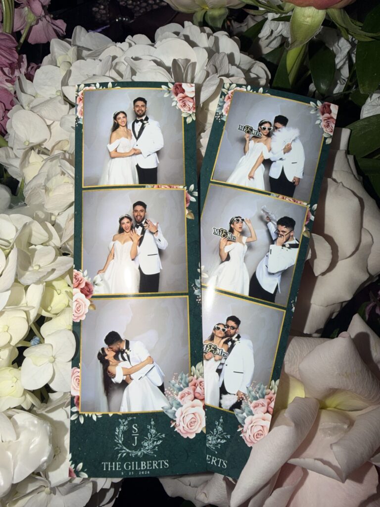 white rock canyon in bushnell florida wedding Photo Booth couple posing