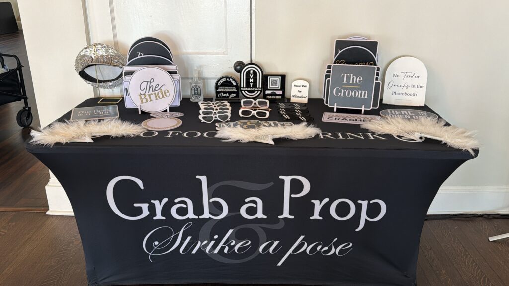 wedding photo props Bella cosa wedding vendor